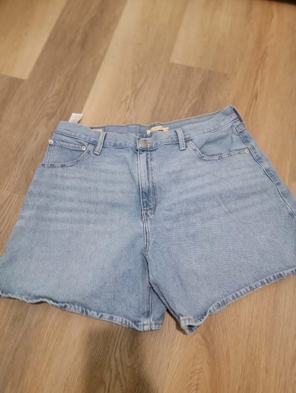 Levi's Plus Size 34 Light Denim Blue Jean Shorts with 6" Inseam